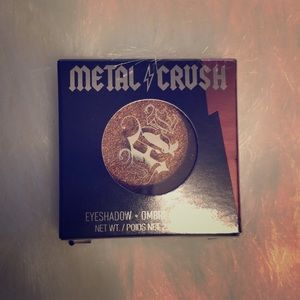 Kat Von D Metal Crush Eyeshadow “ Synergy”
